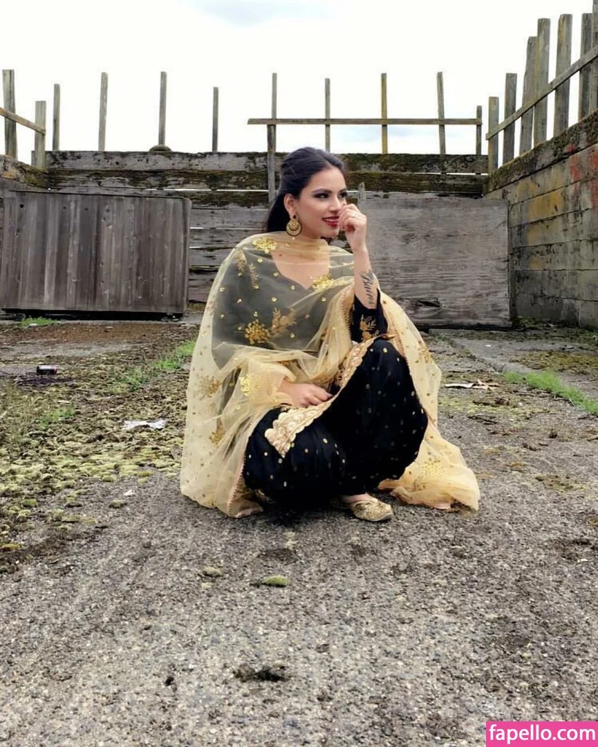 Sukh Bains Onlyfans Photo Gallery 