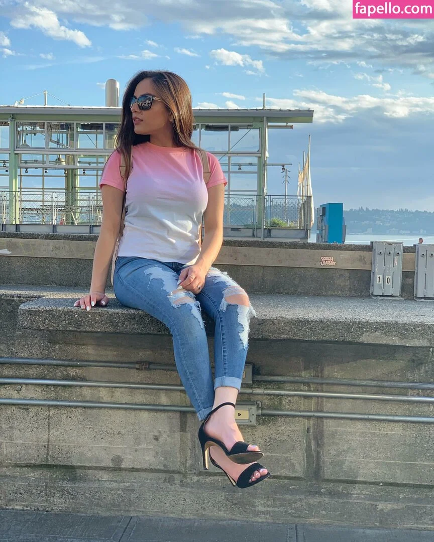 Sukh Bains Onlyfans Photo Gallery 