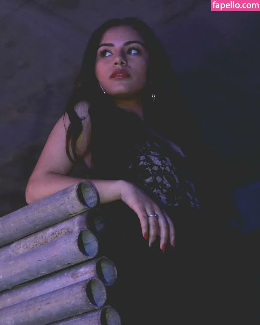 Sukh Bains Onlyfans Photo Gallery 