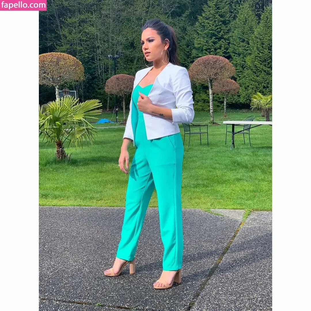 Sukh Bains Onlyfans Photo Gallery 