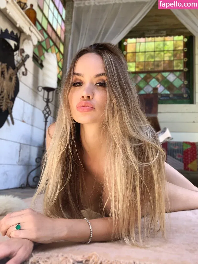 April Scott VIP Onlyfans Photo Gallery 