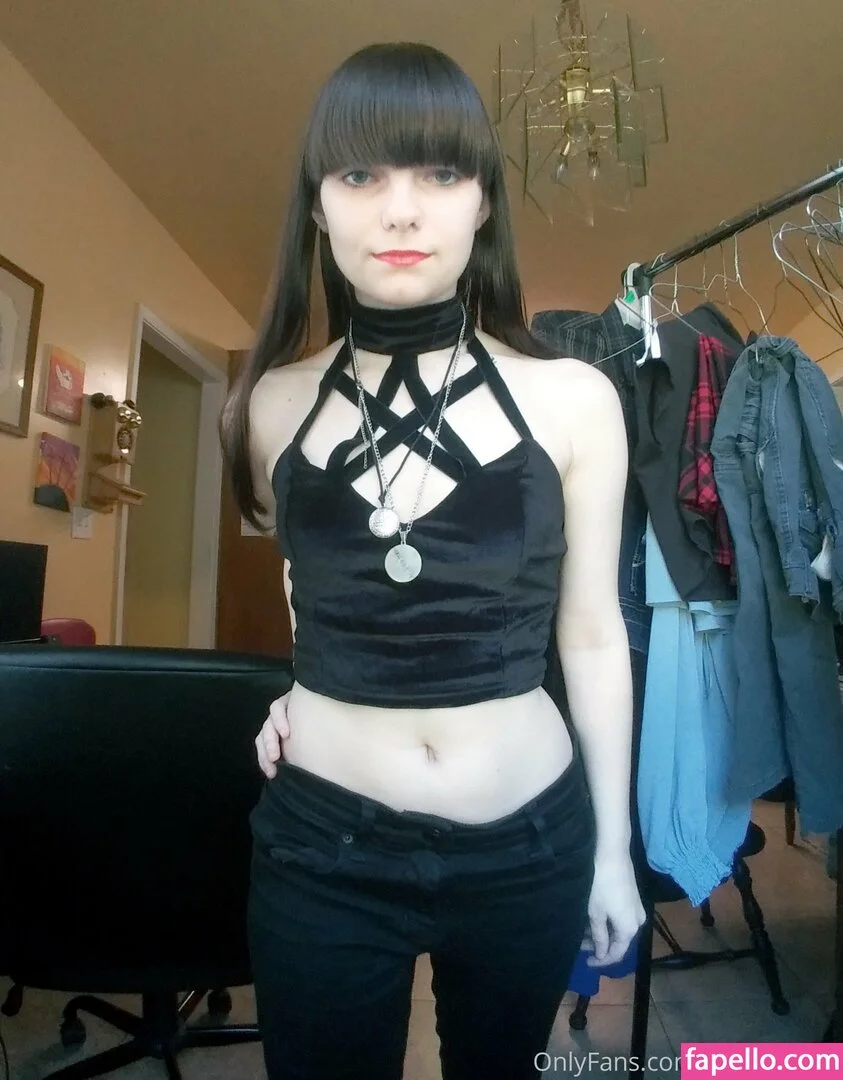 morbidmist Onlyfans Photo Gallery 