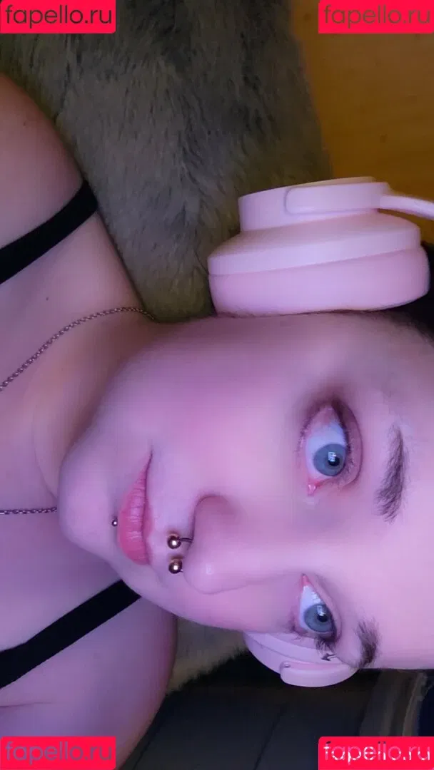 reirayfree Onlyfans Photo Gallery 