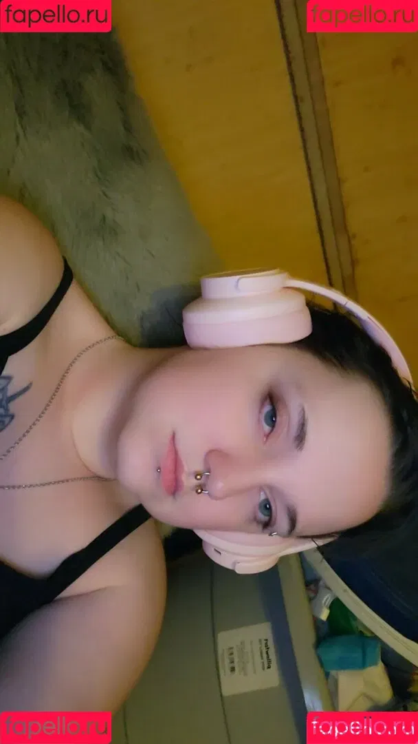 reirayfree Onlyfans Photo Gallery 
