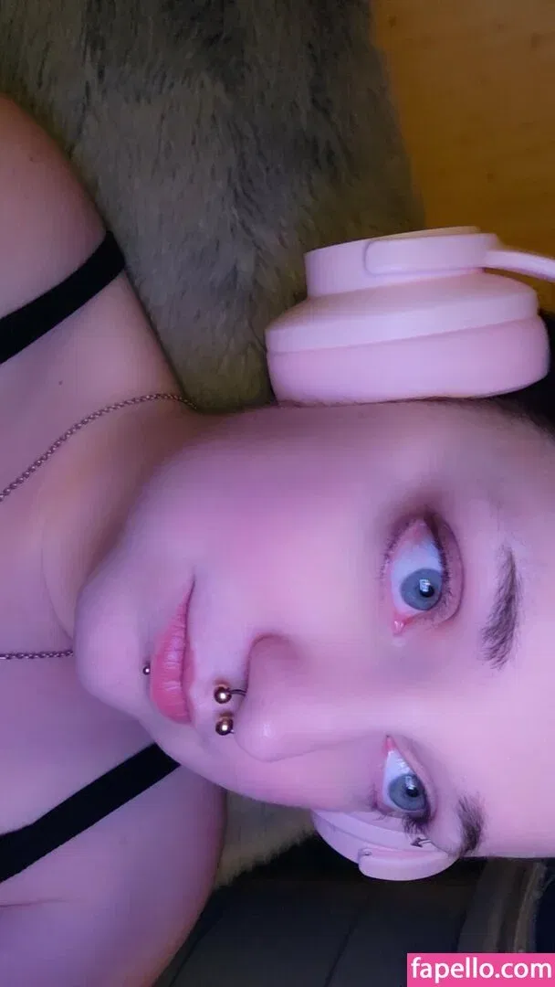 reirayfree Onlyfans Photo Gallery 