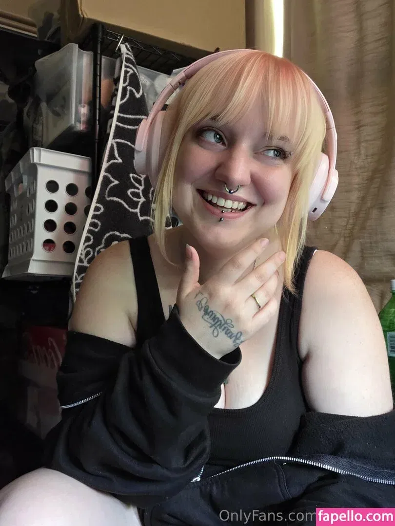 reirayfree Onlyfans Photo Gallery 