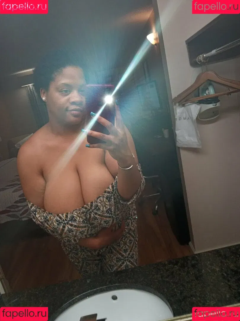 Bigboobiebirdy Onlyfans Photo Gallery 
