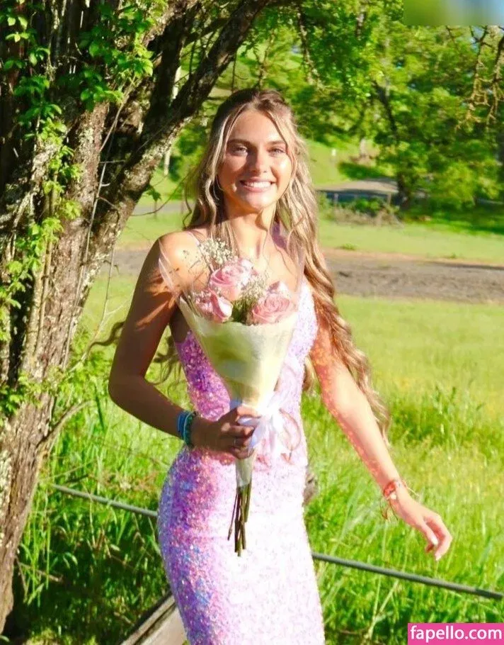 Analeese Bonfiglio Onlyfans Photo Gallery 