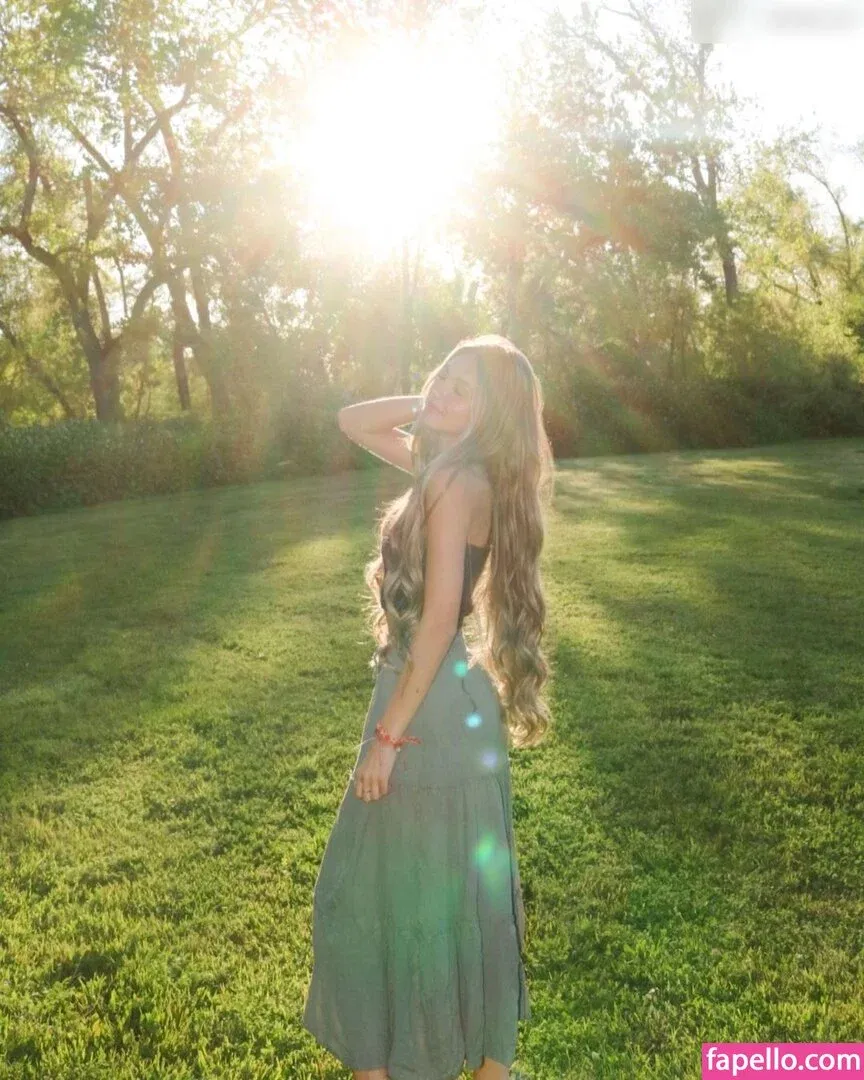 Analeese Bonfiglio Onlyfans Photo Gallery 