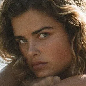 Maisie Kate Young Onlyfans Photo Gallery 