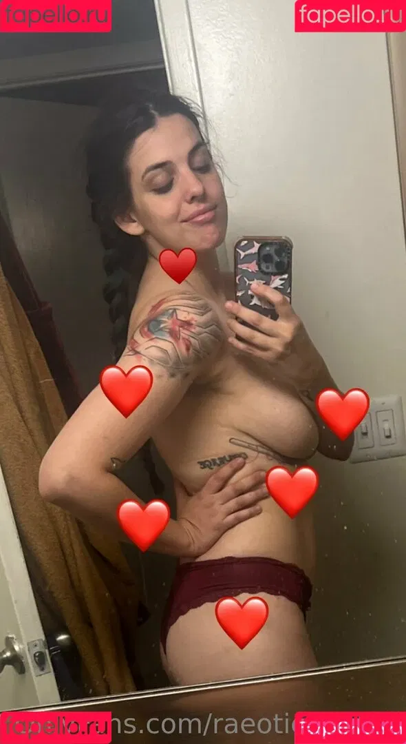 raeoticneutral Onlyfans Photo Gallery 