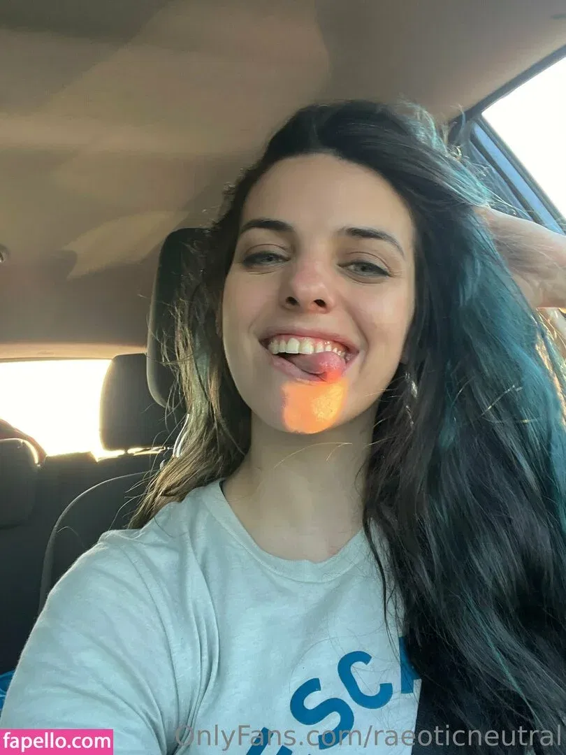 raeoticneutral Onlyfans Photo Gallery 