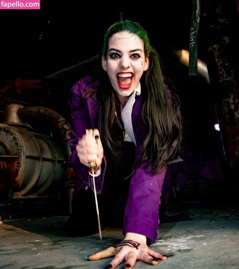 raeoticneutral Onlyfans Photo Gallery 