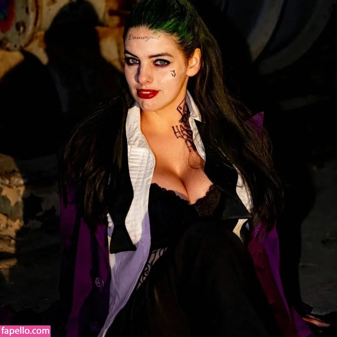 raeoticneutral Onlyfans Photo Gallery 