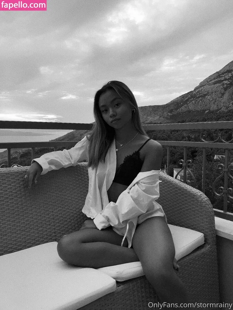 stormrainy Onlyfans Photo Gallery 