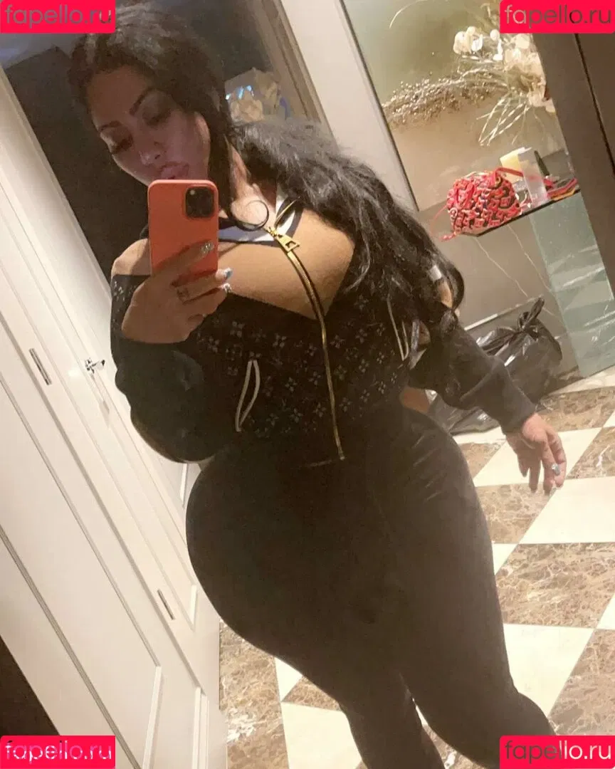 persiaanbaddie1 Onlyfans Photo Gallery 