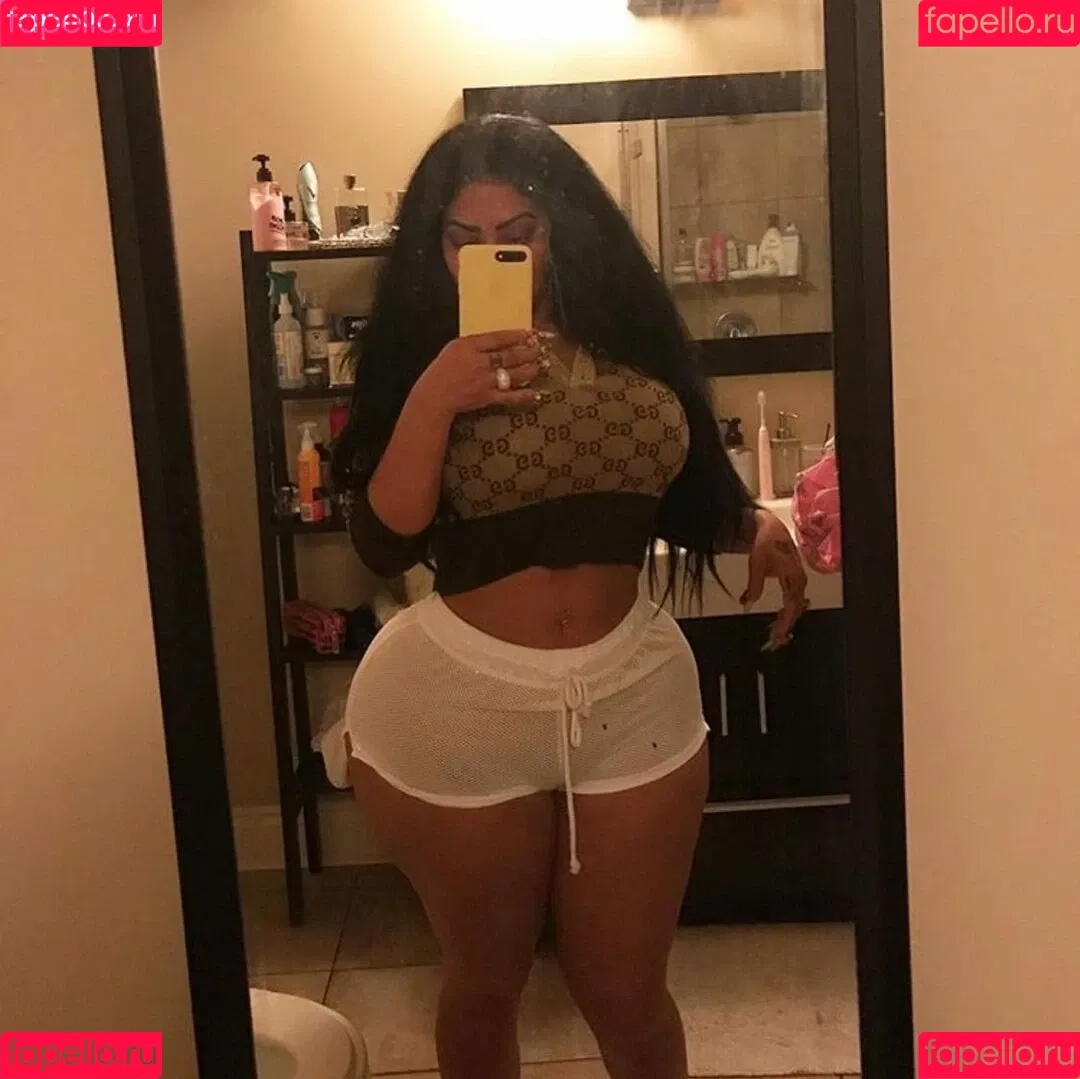 persiaanbaddie1 Onlyfans Photo Gallery 