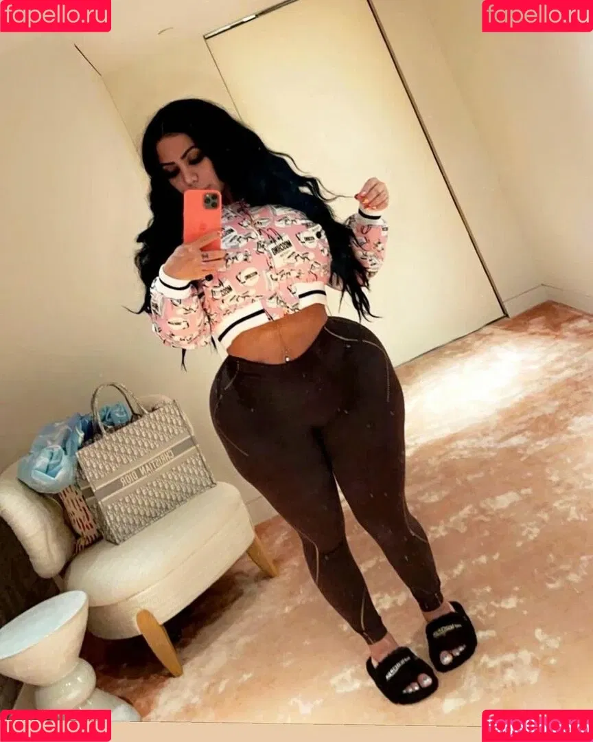 persiaanbaddie1 Onlyfans Photo Gallery 