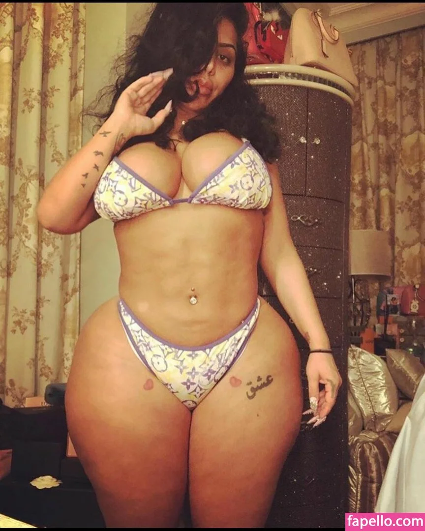 persiaanbaddie1 Onlyfans Photo Gallery 