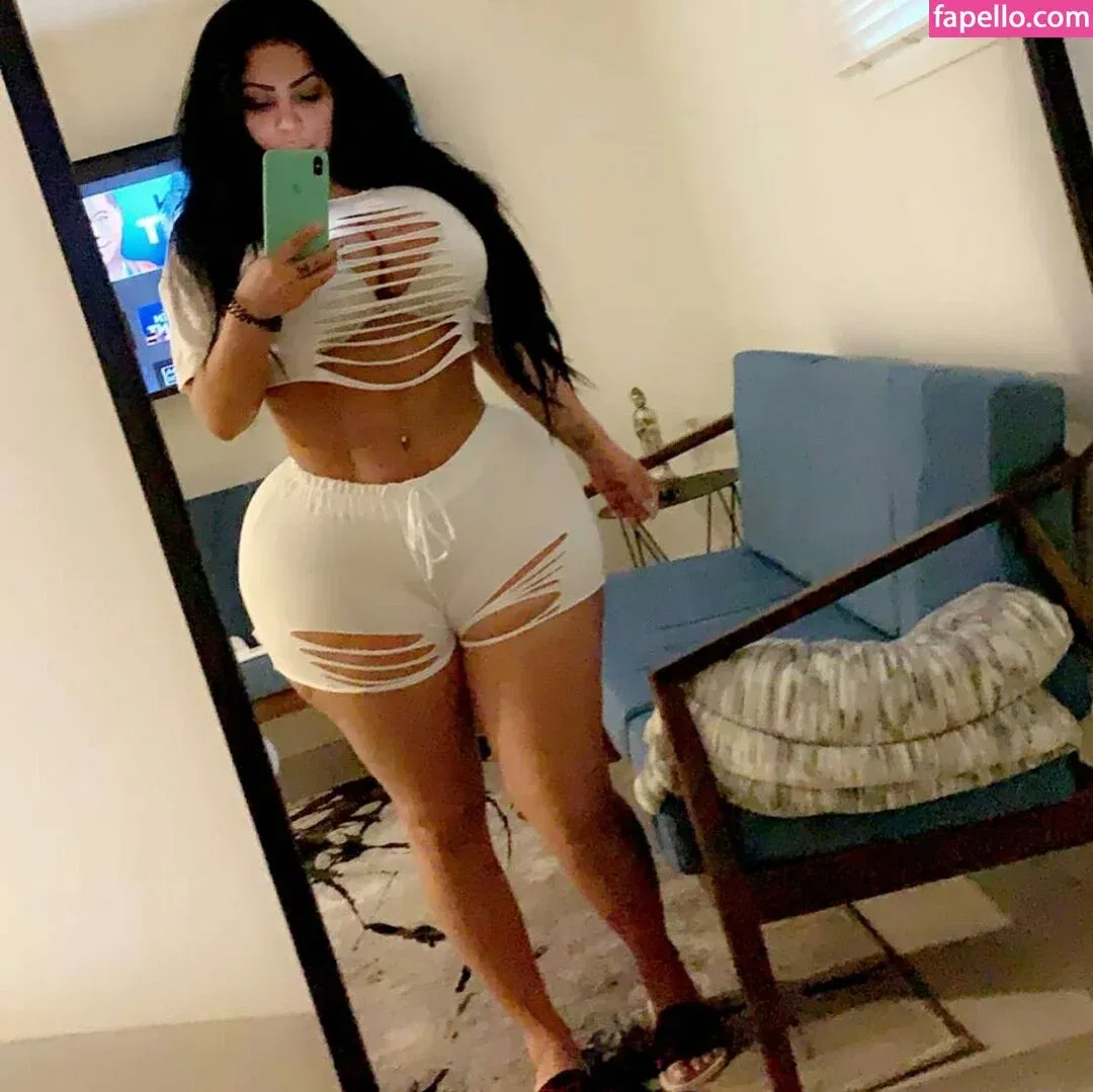 persiaanbaddie1 Onlyfans Photo Gallery 