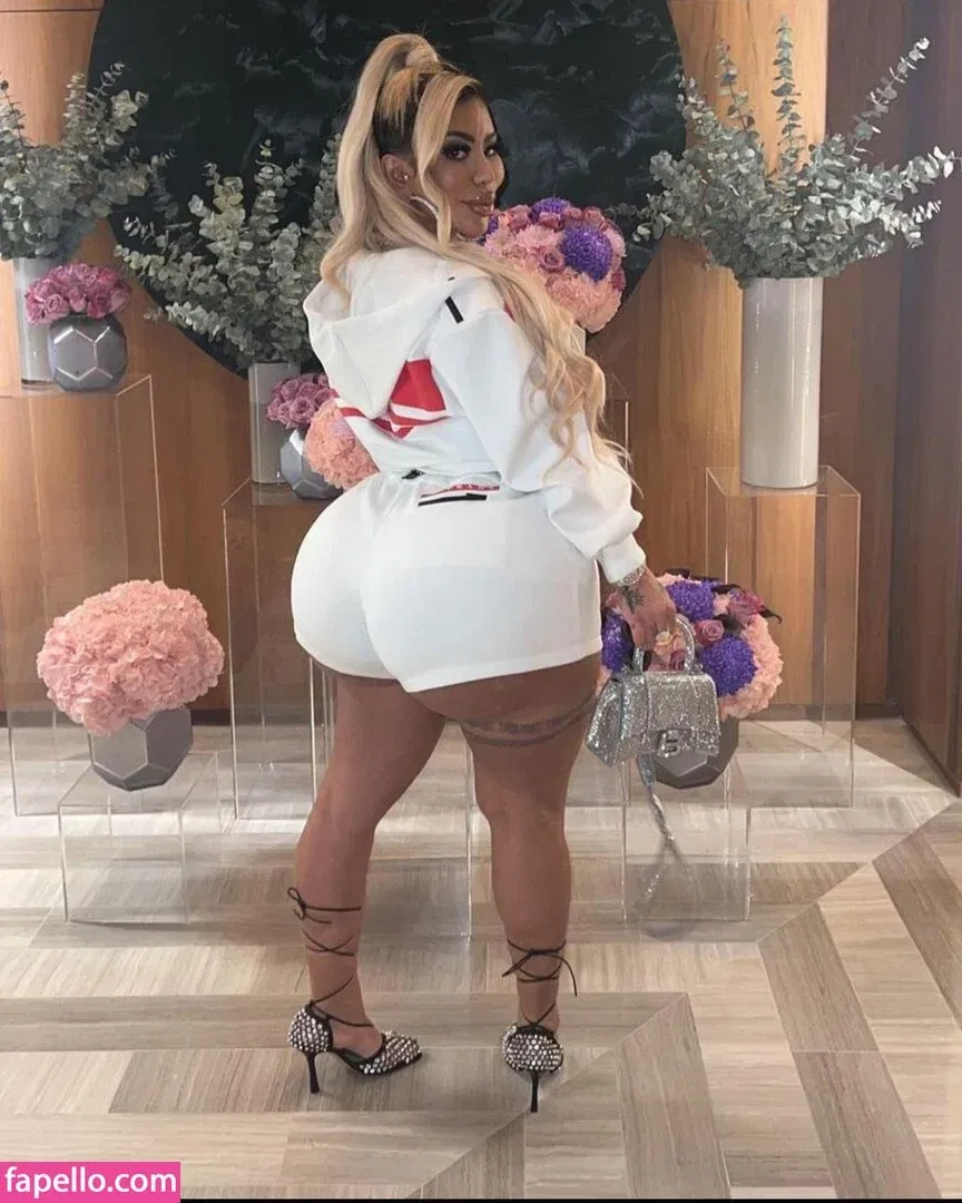 persiaanbaddie1 Onlyfans Photo Gallery 