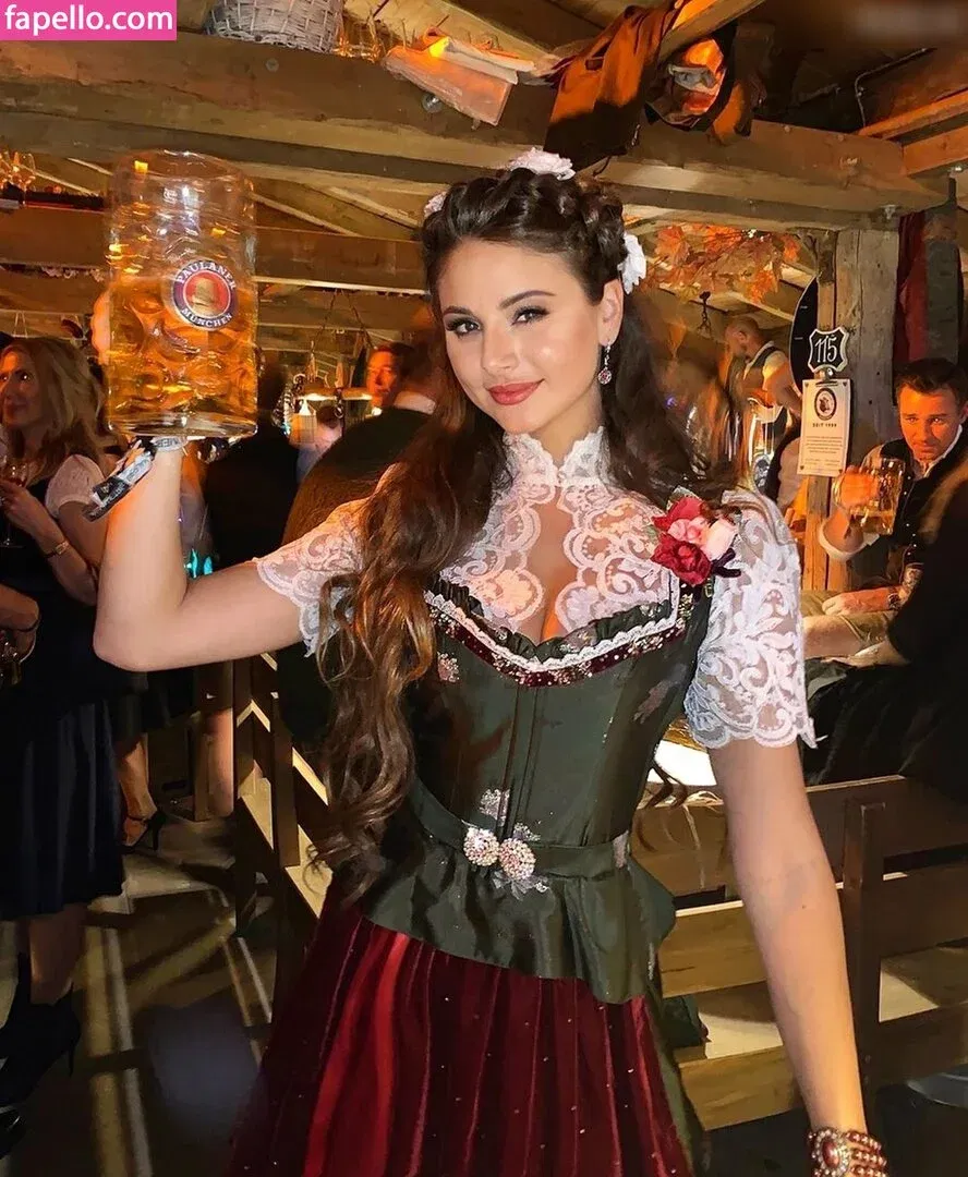 Carin Onlyfans Photo Gallery 