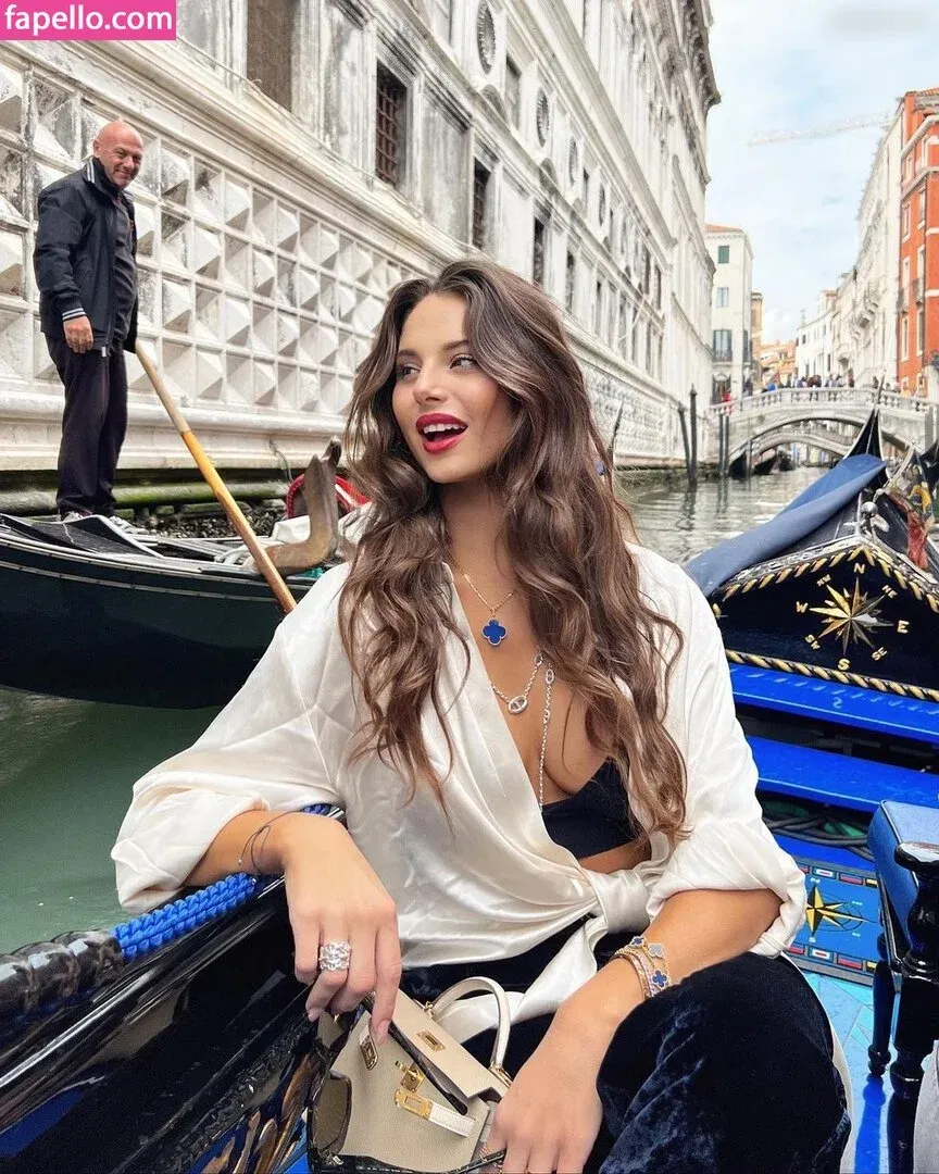 Carin Onlyfans Photo Gallery 