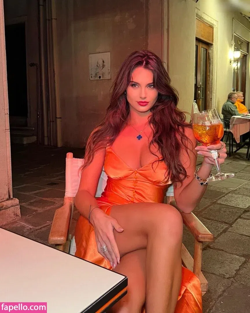 Carin Onlyfans Photo Gallery 