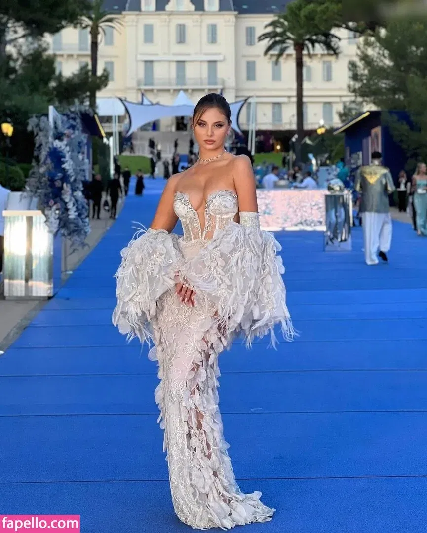 Carin Onlyfans Photo Gallery 