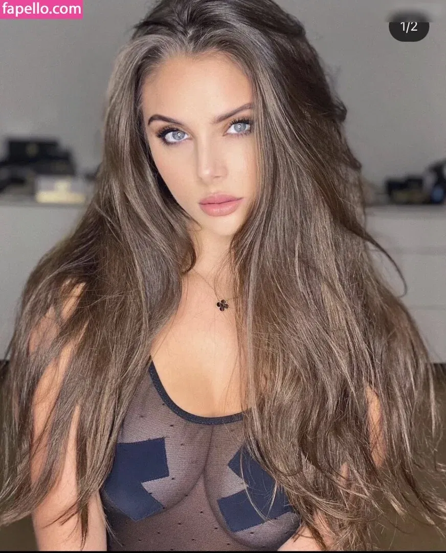 Carin Onlyfans Photo Gallery 