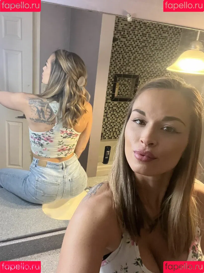 Caroline Ivy Onlyfans Photo Gallery 