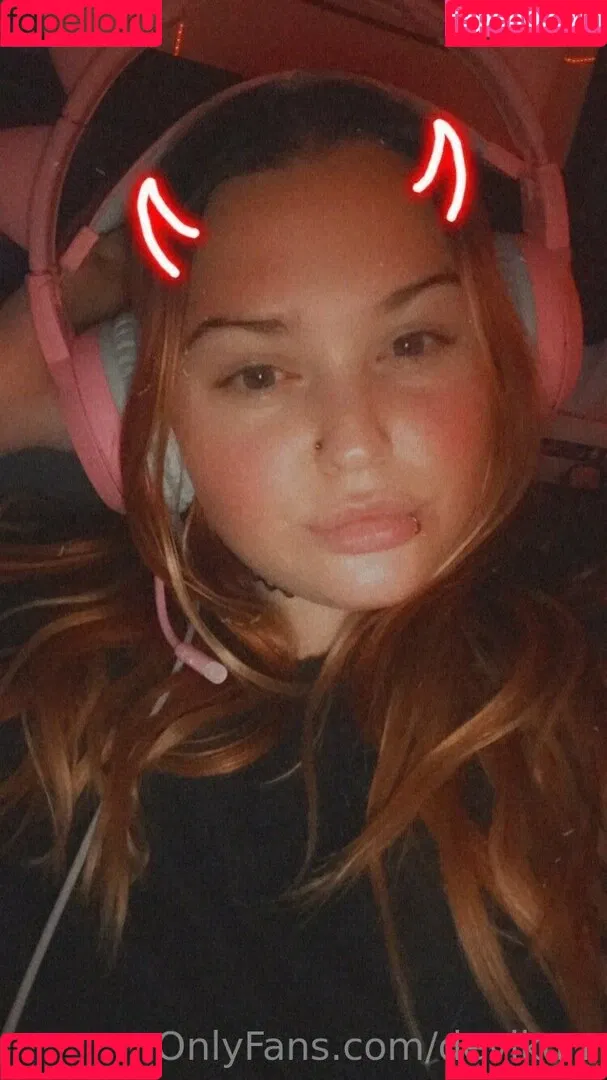 devikurr Onlyfans Photo Gallery 