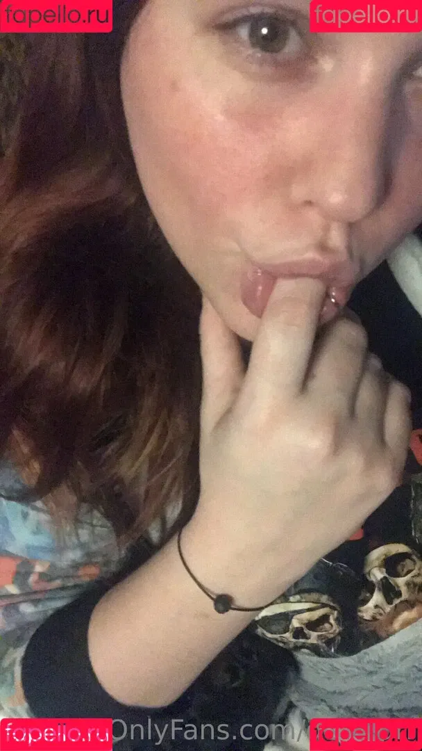 devikurr Onlyfans Photo Gallery 