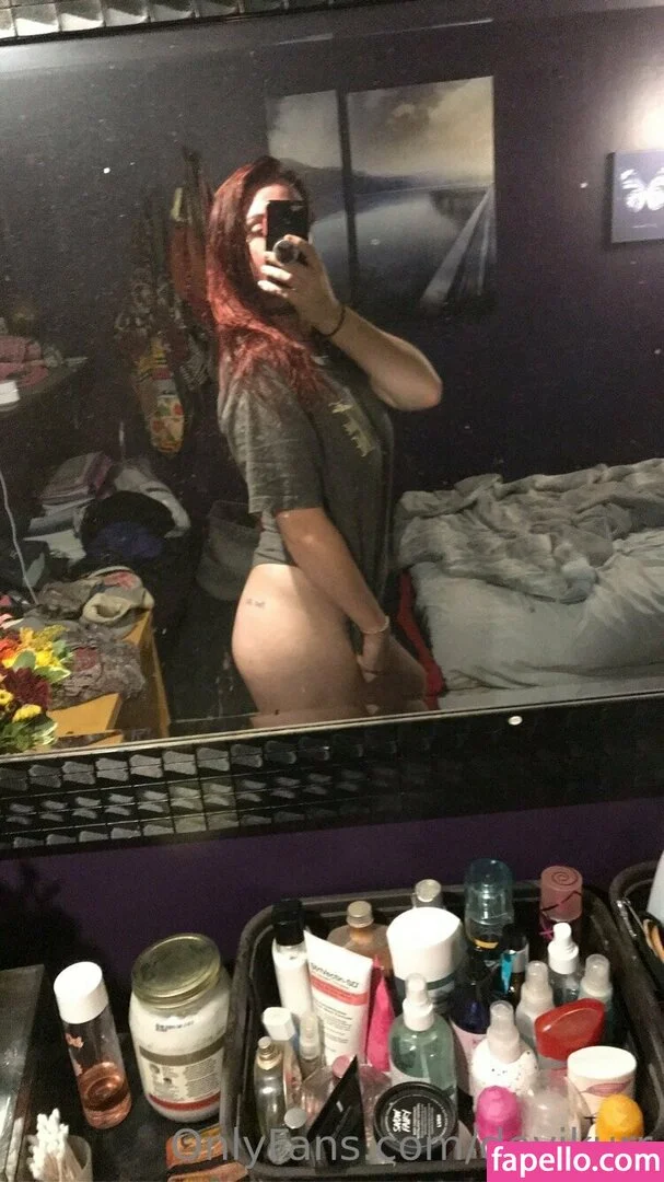 devikurr Onlyfans Photo Gallery 