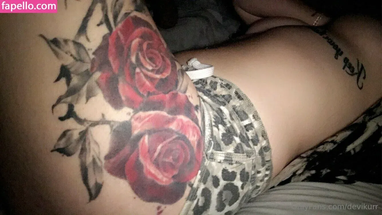 devikurr Onlyfans Photo Gallery 