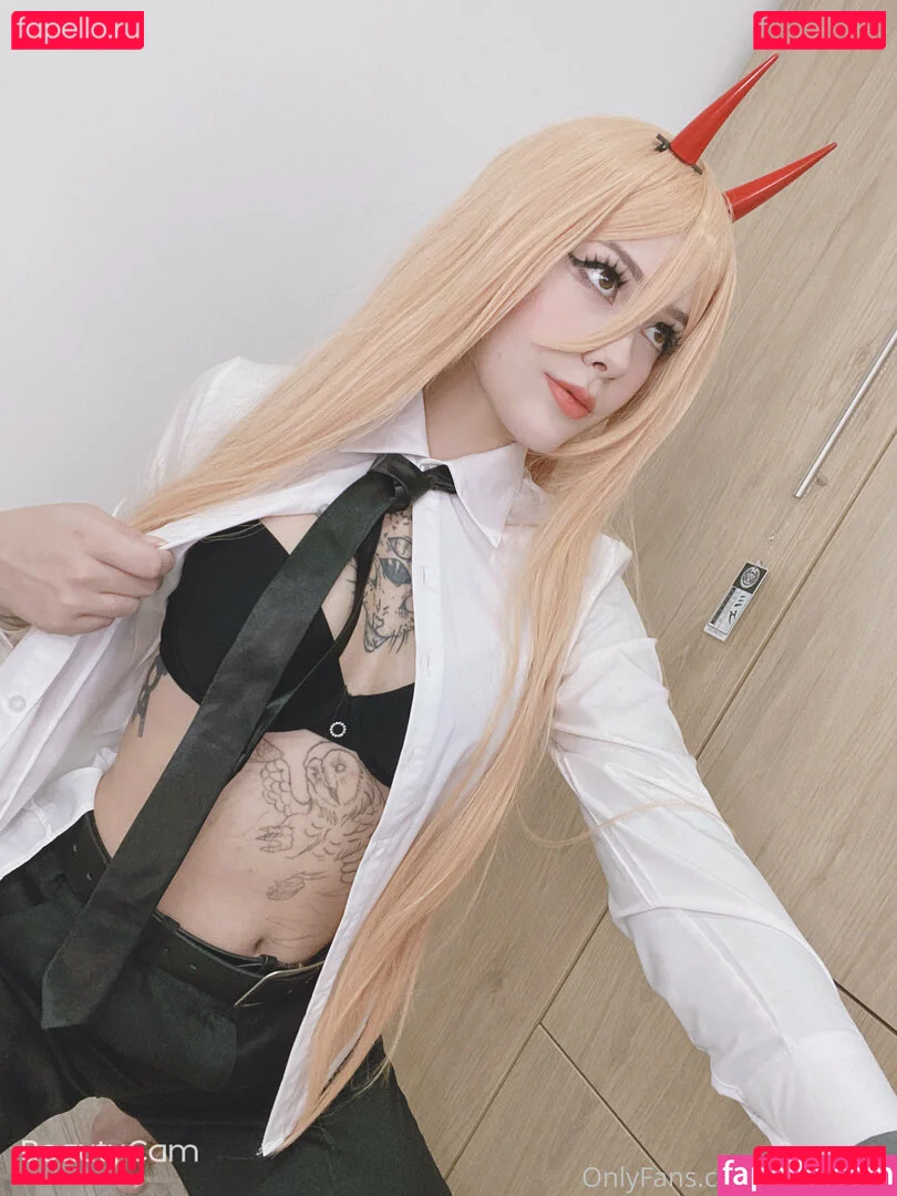 Laura Maya Onlyfans Photo Gallery 