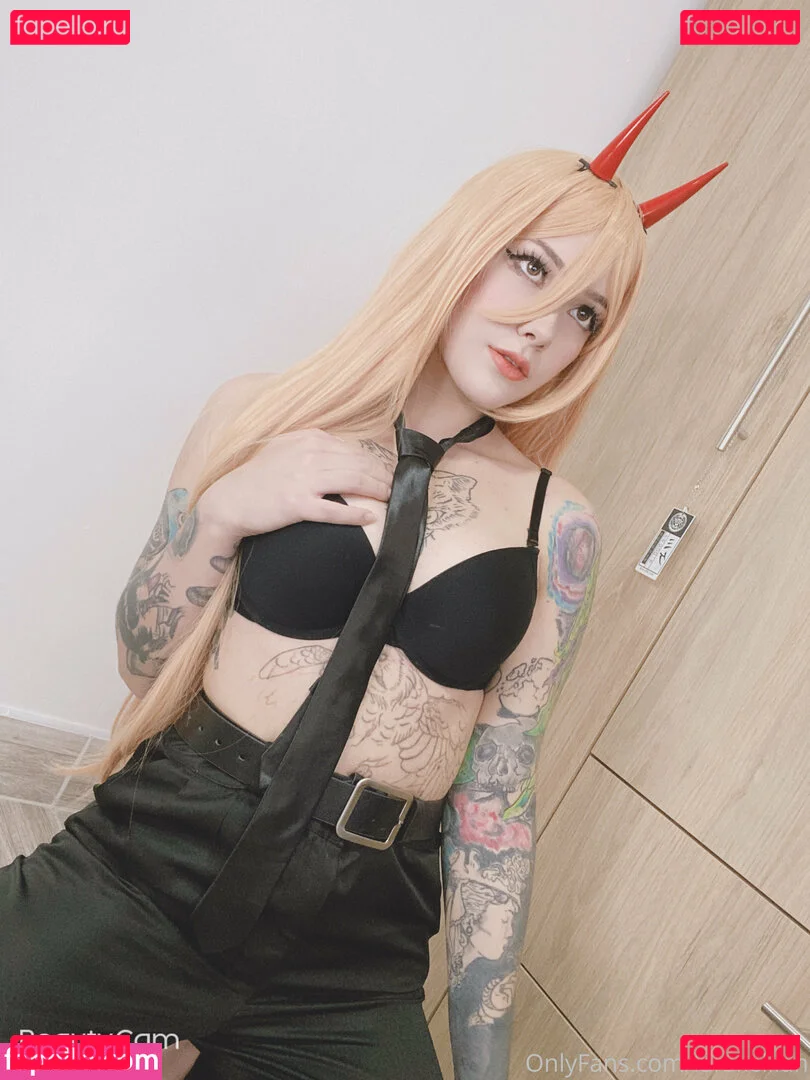 Laura Maya Onlyfans Photo Gallery 