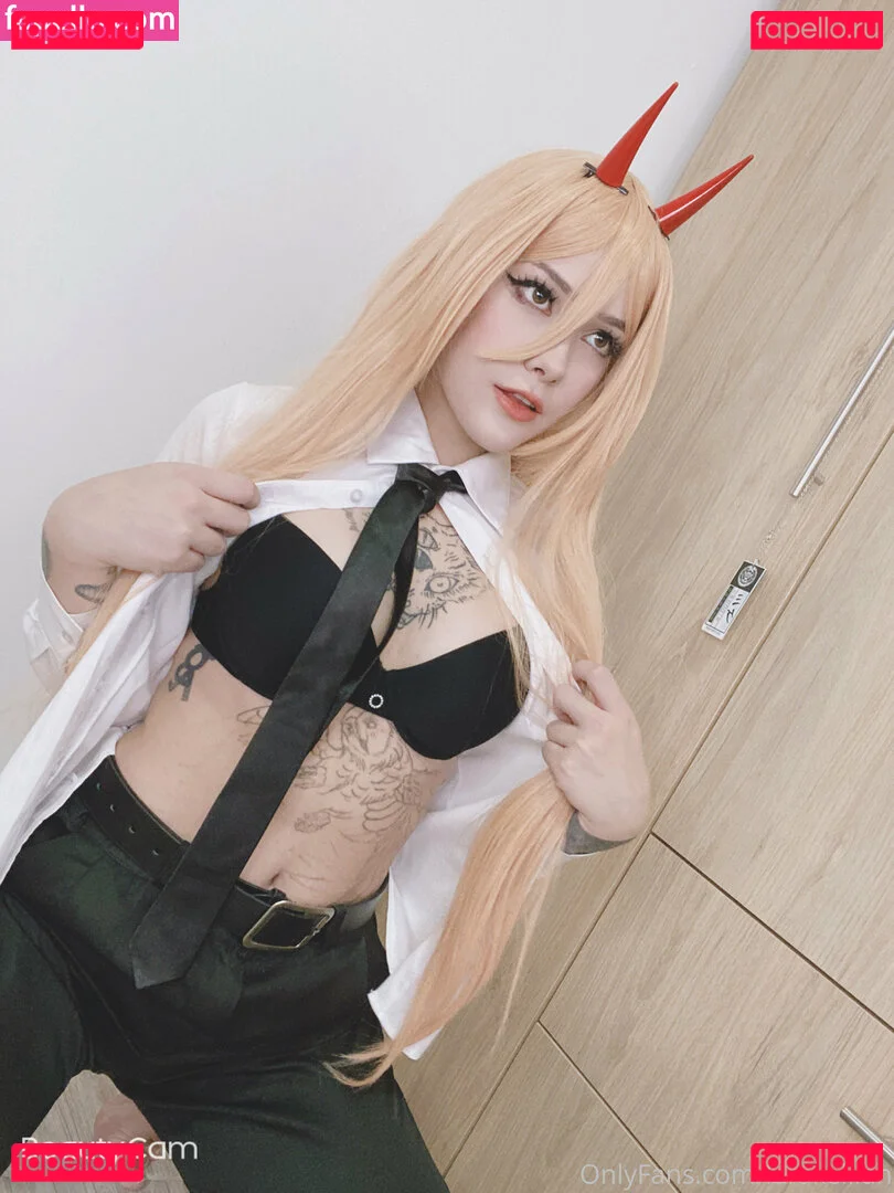 Laura Maya Onlyfans Photo Gallery 