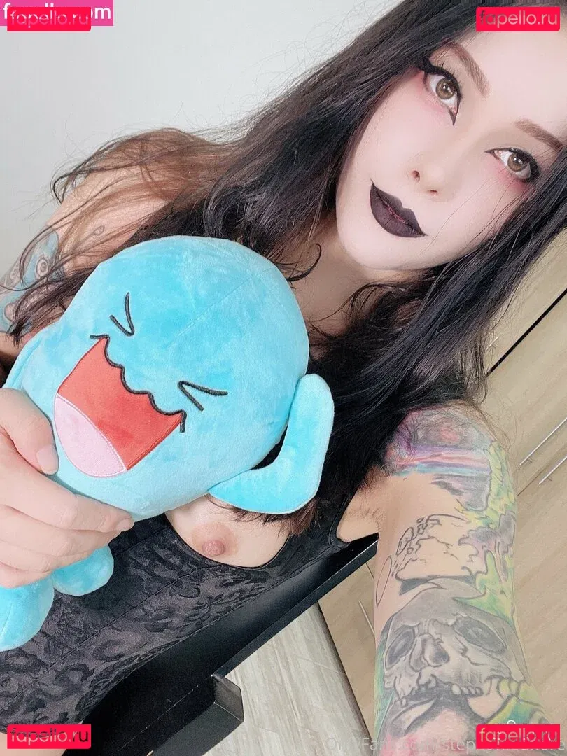 Laura Maya Onlyfans Photo Gallery 