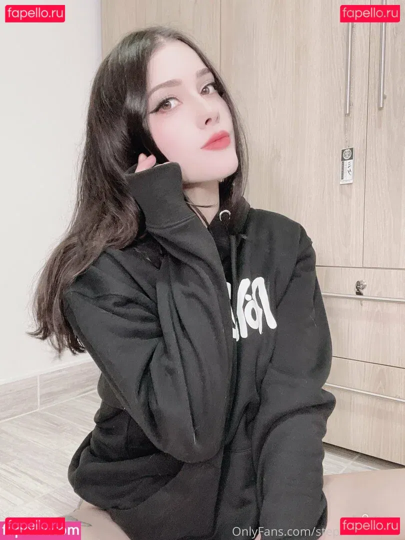 Laura Maya Onlyfans Photo Gallery 