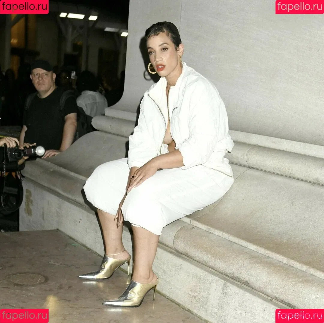 Dascha Polanco Onlyfans Photo Gallery 