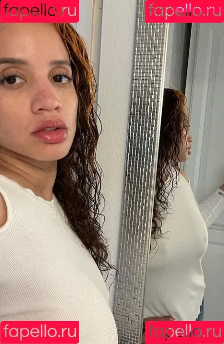 Dascha Polanco Onlyfans Photo Gallery 