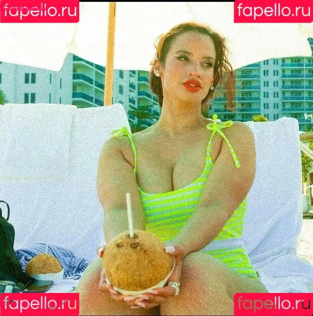 Dascha Polanco Onlyfans Photo Gallery 