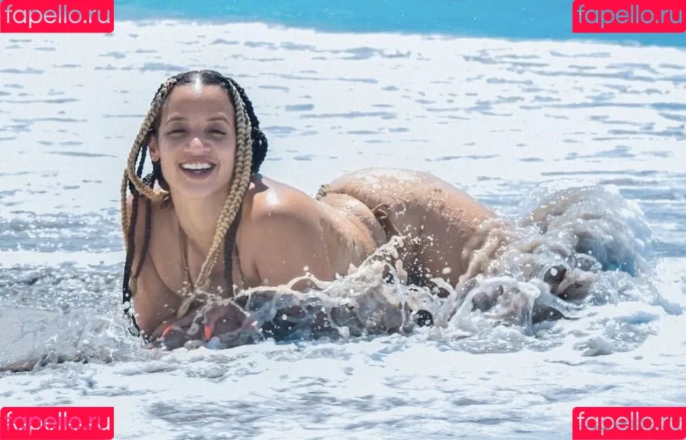 Dascha Polanco Onlyfans Photo Gallery 