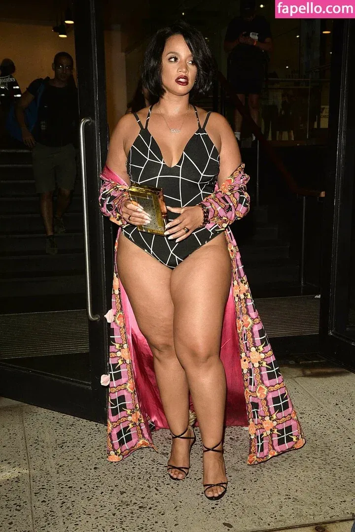 Dascha Polanco Onlyfans Photo Gallery 