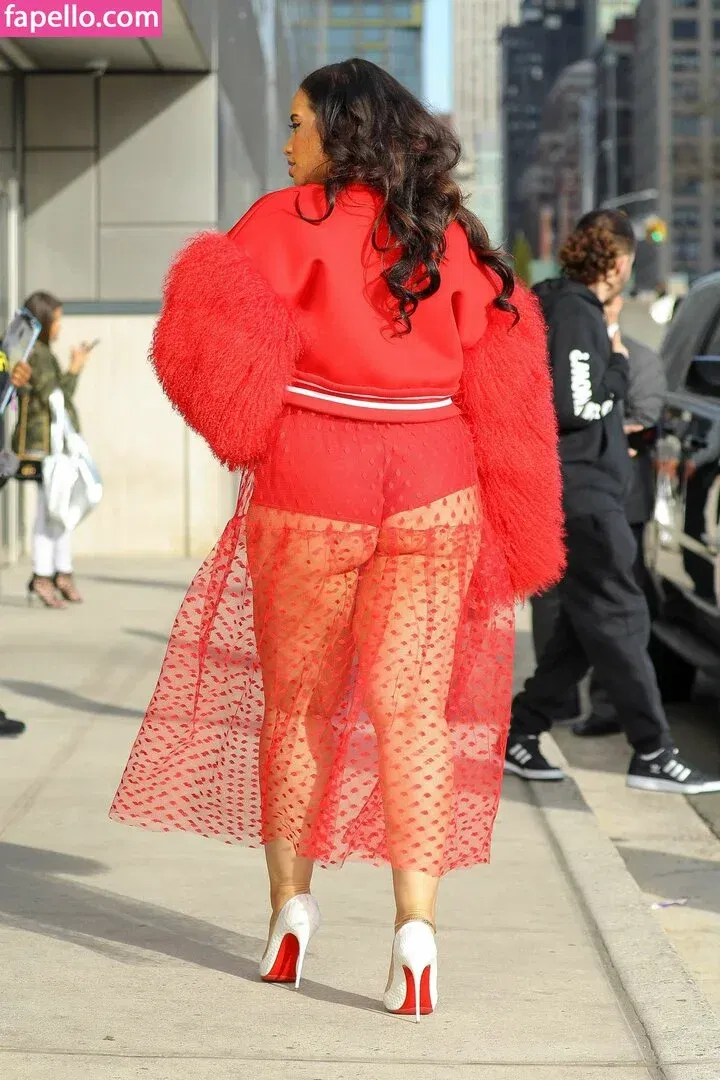 Dascha Polanco Onlyfans Photo Gallery 