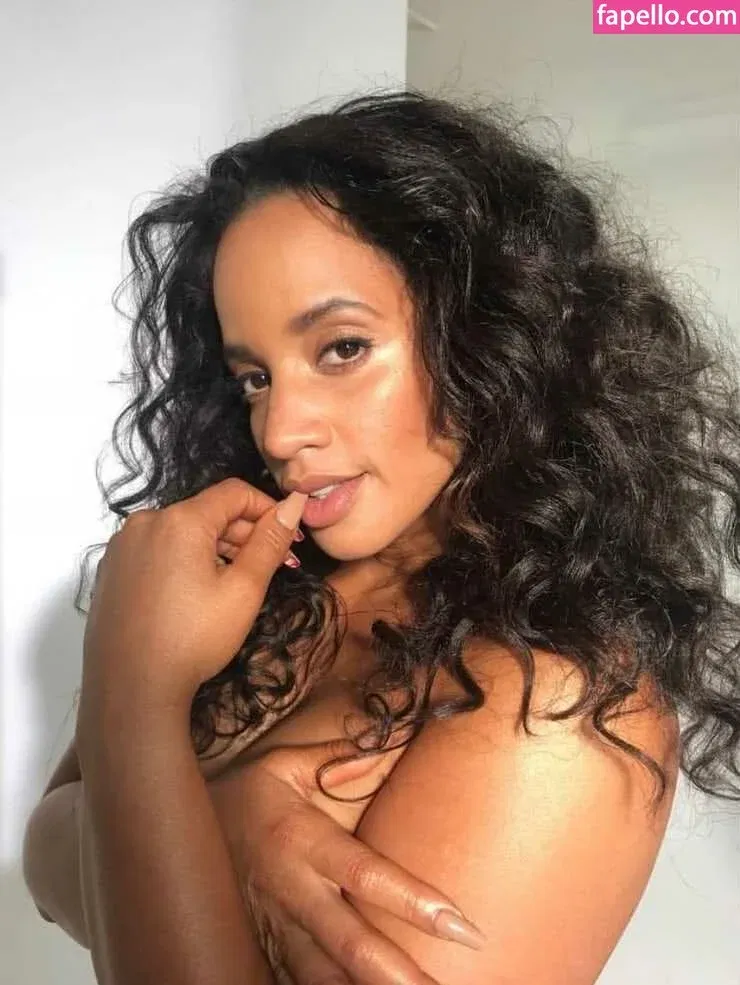 Dascha Polanco Onlyfans Photo Gallery 