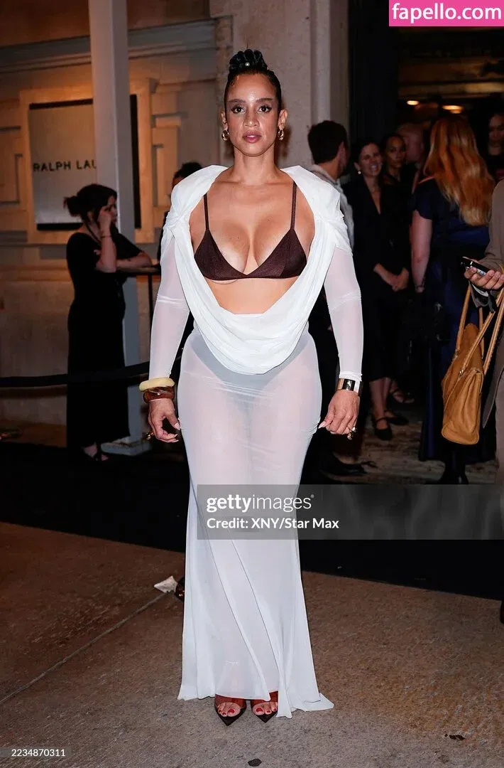 Dascha Polanco Onlyfans Photo Gallery 