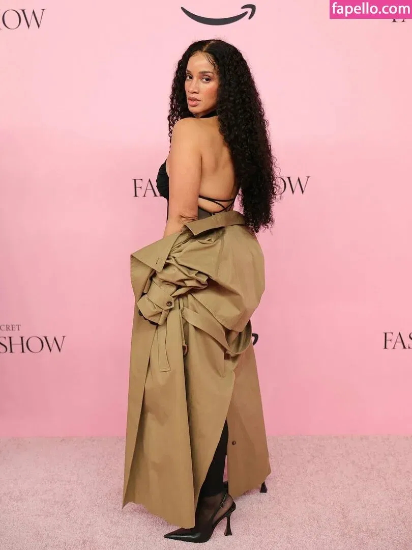 Dascha Polanco Onlyfans Photo Gallery 