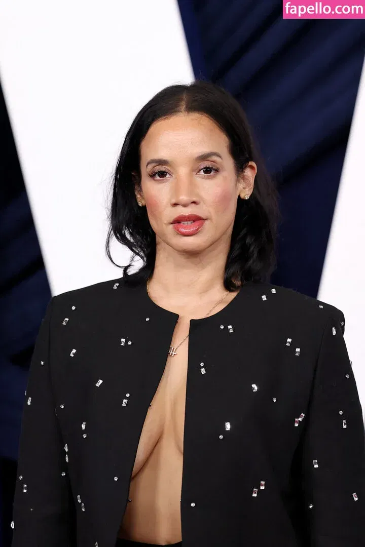 Dascha Polanco Onlyfans Photo Gallery 